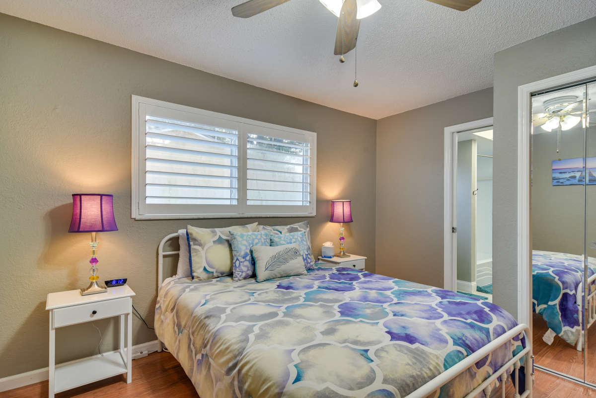 4 Bed, 2.5 Bath Vacation Rental Home with Private Pool in Largo