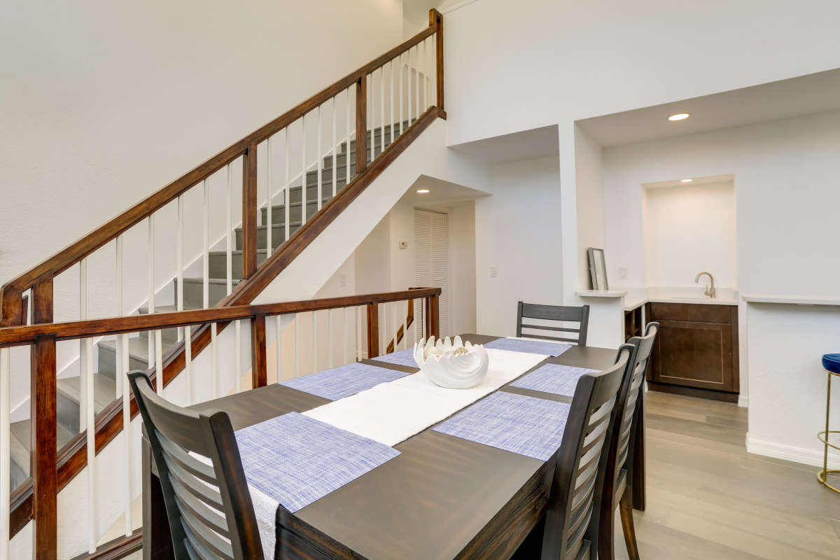 Seminole Lovely Vacation Getaway with 4 Bedrooms Sleeps 12