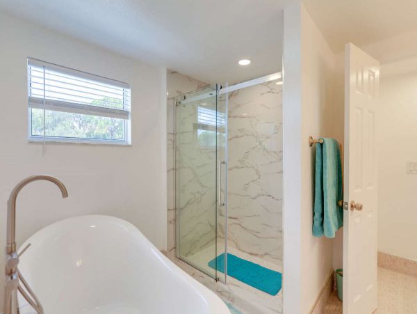 Seminole Lovely Vacation Getaway with 4 Bedrooms Sleeps 12