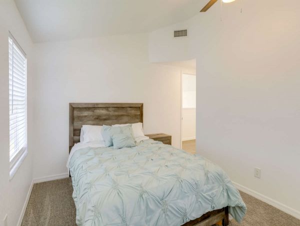 Seminole Lovely Vacation Getaway with 4 Bedrooms Sleeps 12