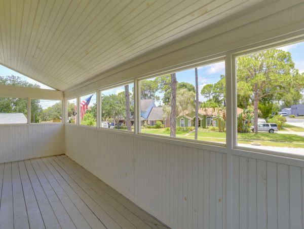 Seminole Lovely Vacation Getaway with 4 Bedrooms Sleeps 12