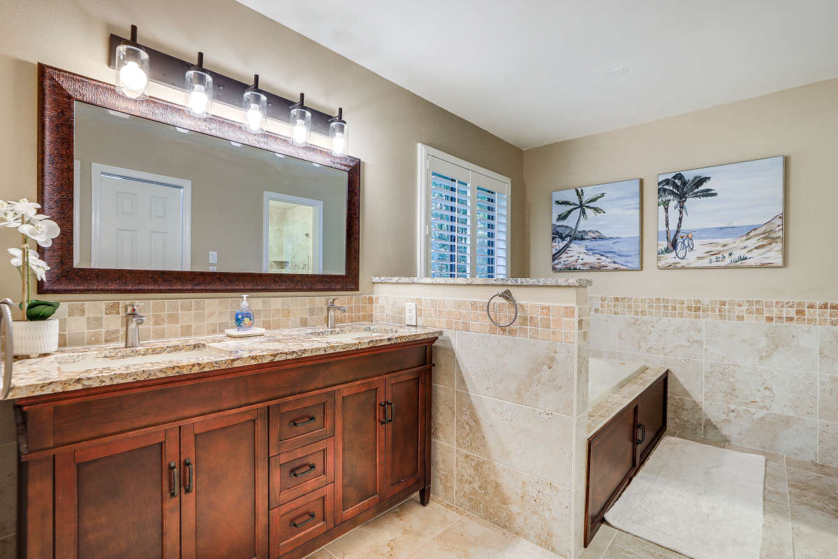 Seminole Vacation Rental with 4 Bedroom & Pool (close to Indian Rocks)
