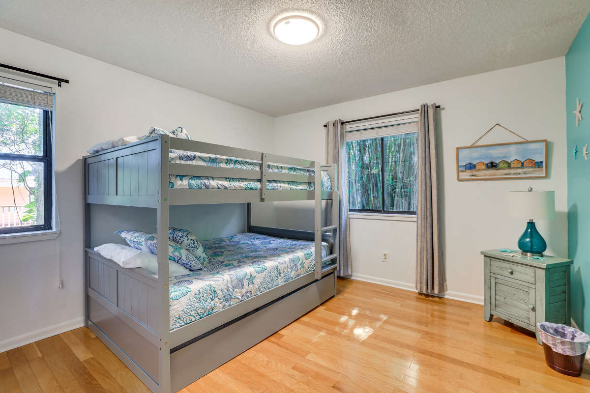 Seminole Vacation Rental with 4 Bedroom & Pool (close to Indian Rocks)