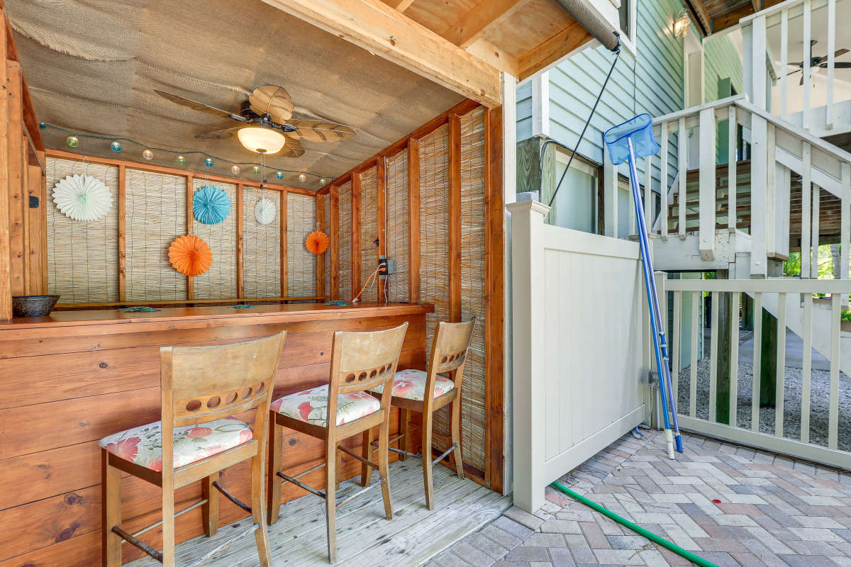 Seminole Vacation Rental with 4 Bedroom & Pool (close to Indian Rocks)