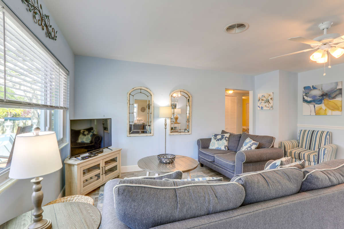 Walk to Beach Indian Rocks Vacation Home Five Bedroom