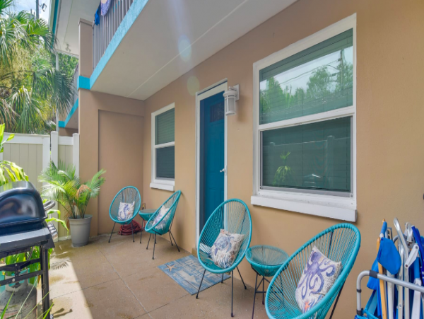 Indian Rocks Beach Retreat, walk to Beaches