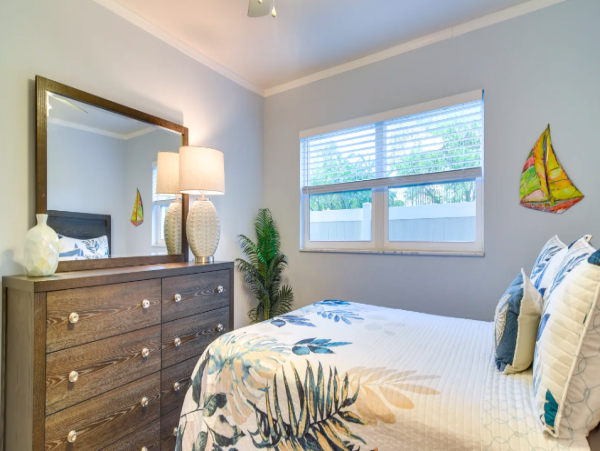 Indian Rocks  Beach 2 bedroom Apartment near ocean