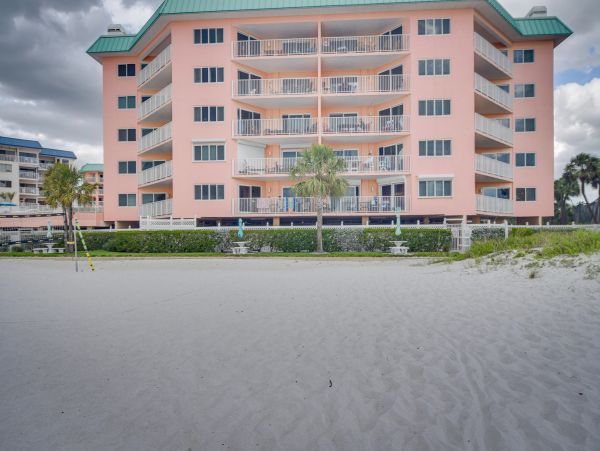 Beachfront Indian Shores Rental