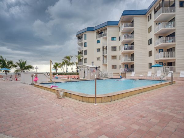 Beachfront Indian Shores Rental