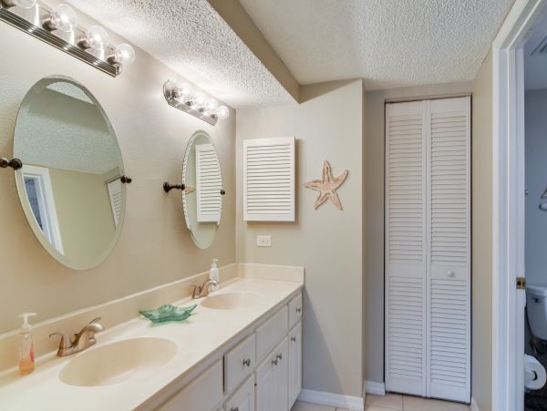Beachfront Indian Shores Rental