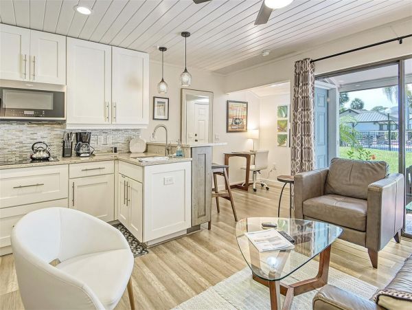 Sarasota Vacation Condo One Bedroom