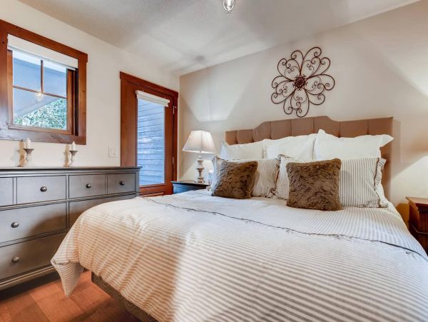 Gorgeous Vacation Duplex in Breckenridge with Great Amenities
