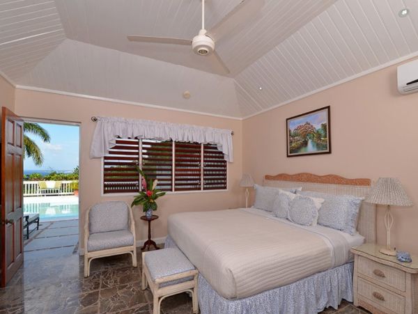 Jamaica Three Bedroom Walk to Beach Elegant Vacation Home