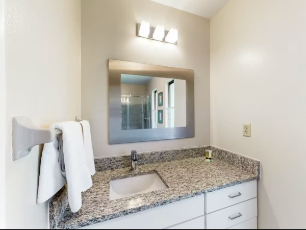 Bradenton Vacation Rental - Snowbird-Friendly Home Near Anna Maria Island
