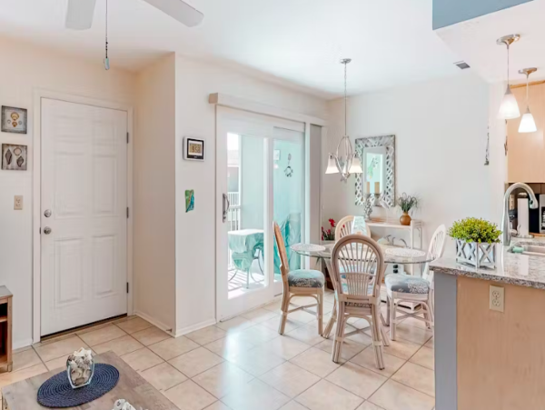 Charming Gulf-Views Condo with Pool, Balcony, and Easy Beach Access