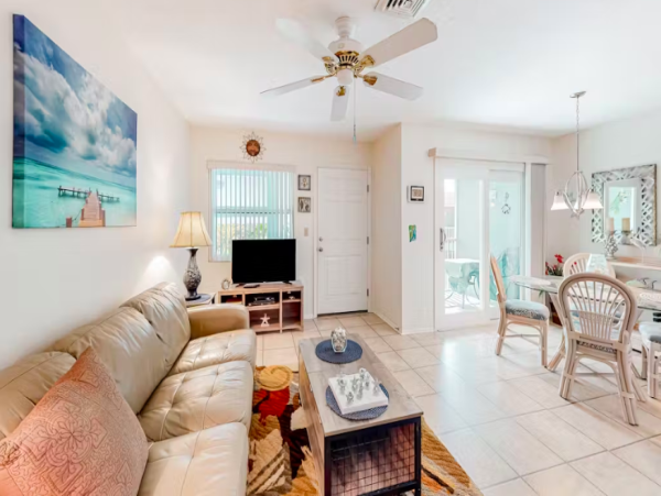 Charming Gulf-Views Condo with Pool, Balcony, and Easy Beach Access