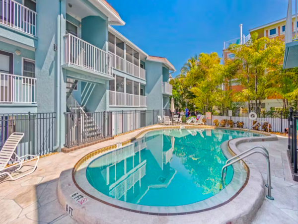 Charming Gulf-Views Condo with Pool, Balcony, and Easy Beach Access