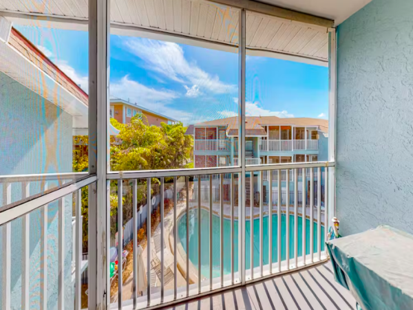Charming Gulf-Views Condo with Pool, Balcony, and Easy Beach Access