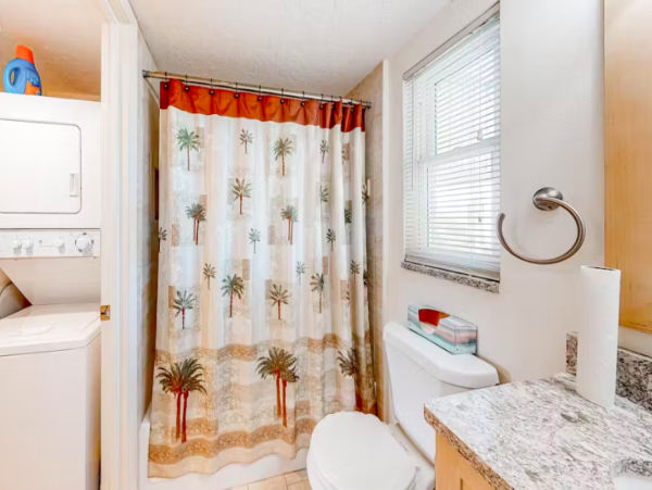 Charming Gulf-Views Condo with Pool, Balcony, and Easy Beach Access
