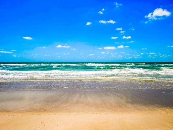 Holmes Beach Vacation Studio Walk to Beach Sleeps 2 Guests