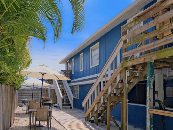 Stroll To Beach Anna Maria Island Cottage