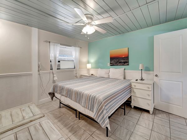 Two Bedroom Cozy Suite for Rent in Holmes Beach