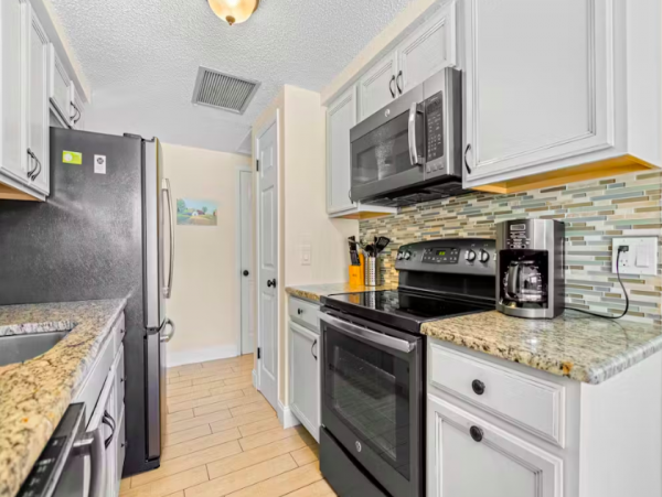 Full Duplex with Separate Outdoor Areas & Walking Distance to Beach