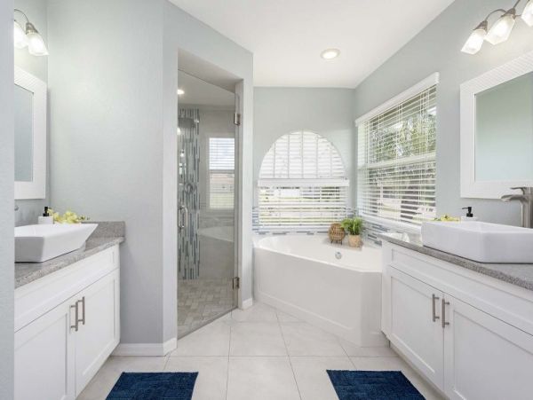 Cape Coral Vacation Home Water Views. Four Bedrooms
