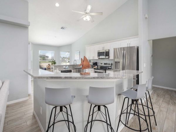 Cape Coral Vacation Home Water Views. Four Bedrooms