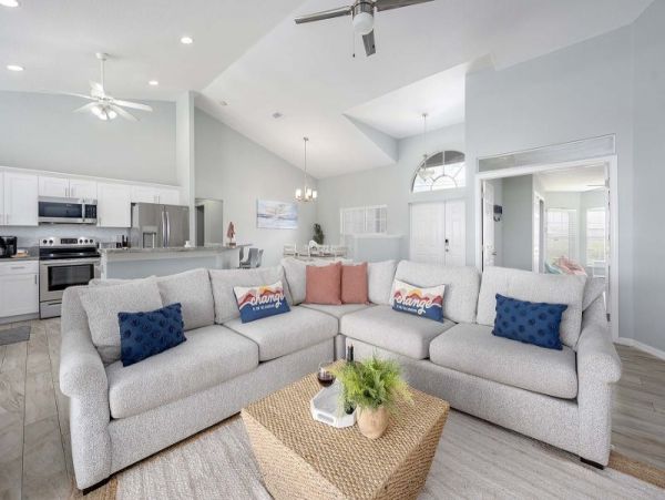 Cape Coral Vacation Home Water Views. Four Bedrooms
