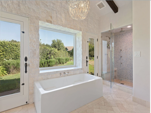 Private Estate Home Ocean Mountain Views Luxury Pool Hot Tub.