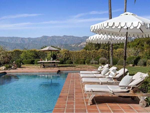 Private Estate Home Ocean Mountain Views Luxury Pool Hot Tub.