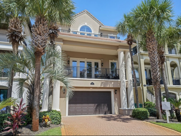 Destin Luxury Vacation Five Bedroom Retreat Sleeps 20