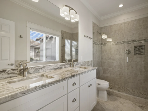 Destin Luxury Vacation Five Bedroom Retreat Sleeps 20