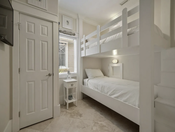 Destin Luxury Vacation Five Bedroom Retreat Sleeps 20