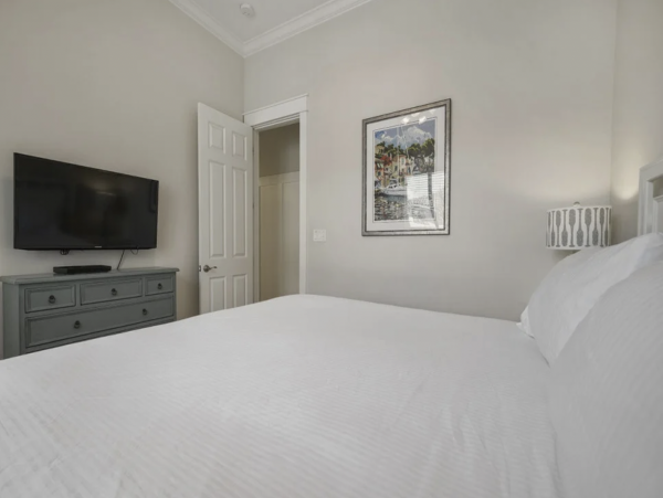 Destin Luxury Vacation Five Bedroom Retreat Sleeps 20