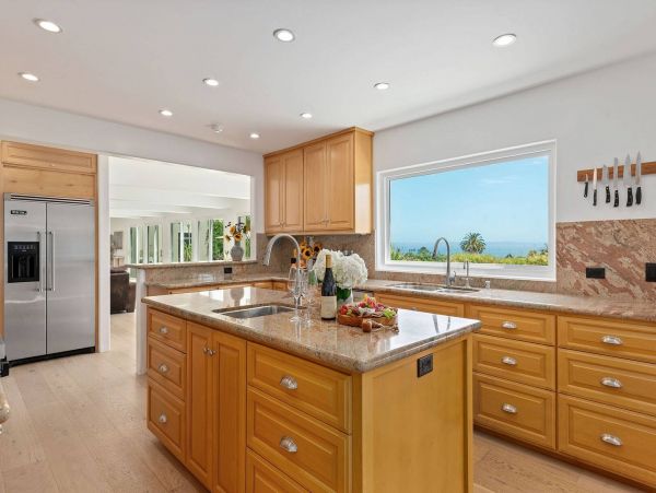 Luxury Santa Barbara Home with Four Bedroom