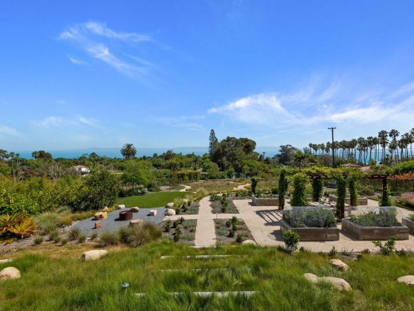 Luxury Santa Barbara Home with Four Bedroom