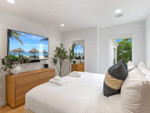 Gorgeous 4 Bedroom Vacation Getaway in La Jolla