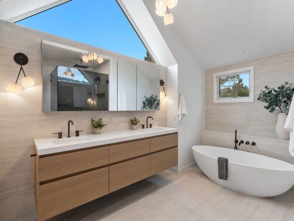 Gorgeous 4 Bedroom Vacation Getaway in La Jolla
