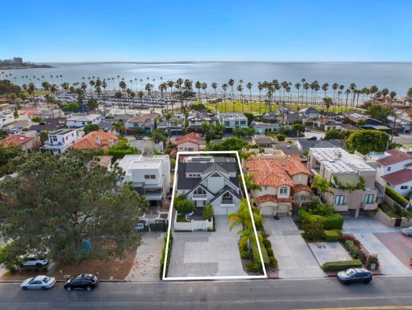 Gorgeous 4 Bedroom Vacation Getaway in La Jolla
