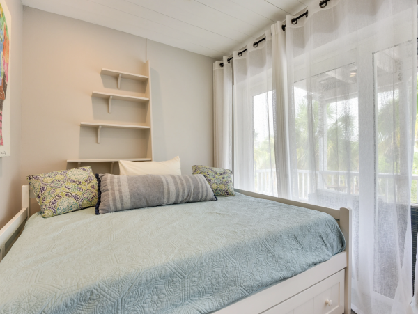 Siesta Key Vacation Home 4 Bedrooms Sleeps 12 Boat Dock