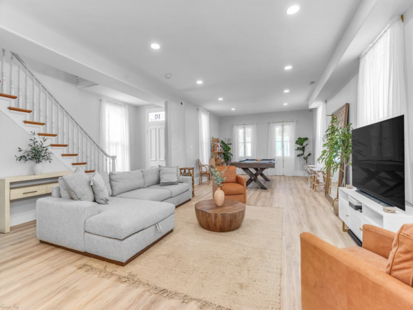 Cape May Six Bedroom Rental Two Blocks to Beach
