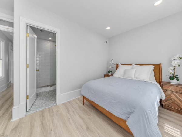 Cape May Six Bedroom Rental Two Blocks to Beach