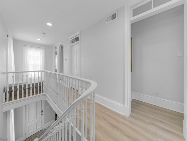 Cape May Six Bedroom Rental Two Blocks to Beach