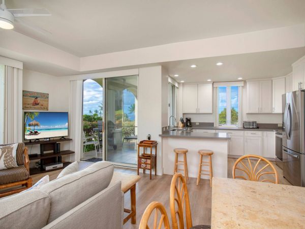 Perfect Location Getaway! Beautiful Two Bedroom Condo in Wailea.