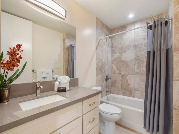 Perfect Location Getaway! Beautiful Two Bedroom Condo in Wailea.