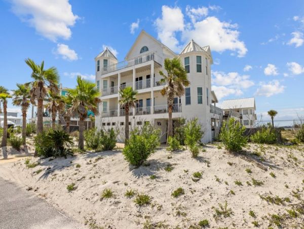Navarre Vacation Home 5 Bedroom
