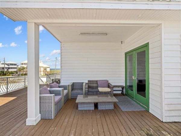Navarre Vacation Home 5 Bedroom