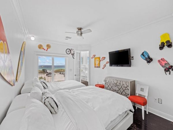 Navarre Vacation Home 5 Bedroom